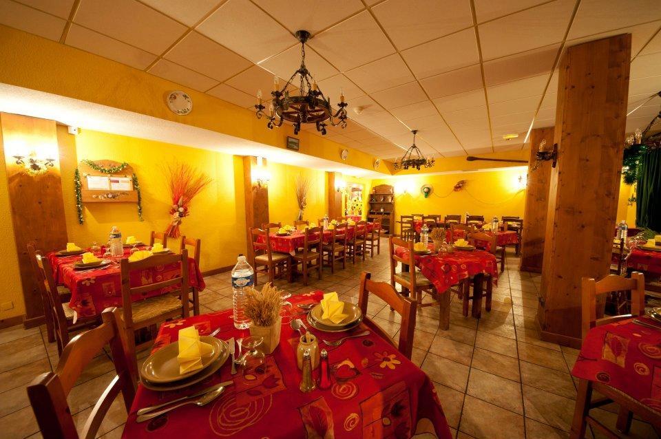 Foncine-le-Haut Hotel Le Grand Chalet מראה חיצוני תמונה